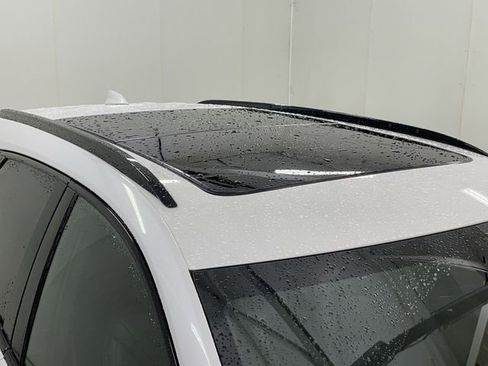 Certified 2025 Cadillac XT5 Sportv w/ Technology Package image 19