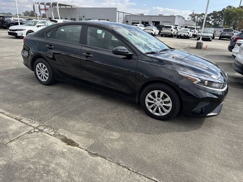 Certified 2024 Kia Forte LX image 9