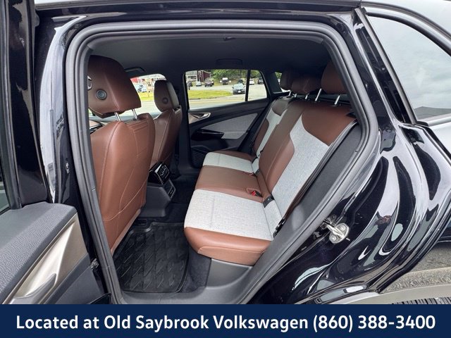 Certified 2023 Volkswagen ID.4 Pro AWD/4WD image 9