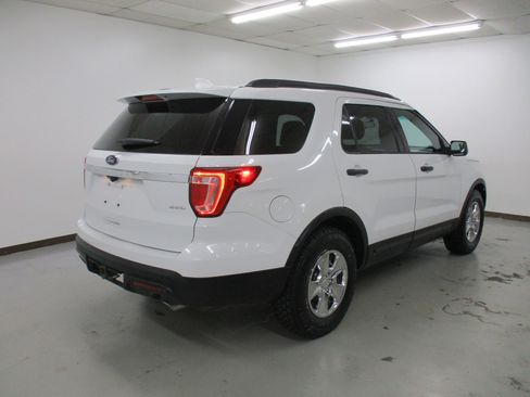 Used 2016 Ford Explorer 4WD image 9