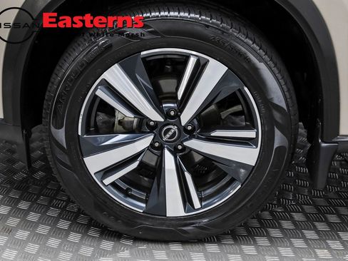 Used 2022 Nissan Rogue SL w/ SL Premium Package image 42