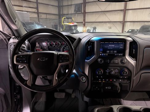 Used 2019 Chevrolet Silverado 1500 RST AWD/4WD image 29