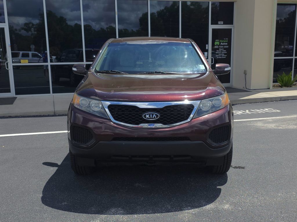 Used 2011 Kia Sorento 2WD image 2