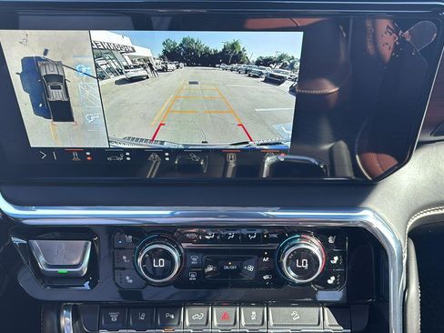 Certified 2024 GMC Sierra 2500 Denali Ultimate image 36