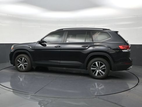Used 2023 Volkswagen Atlas SE FWD image 2