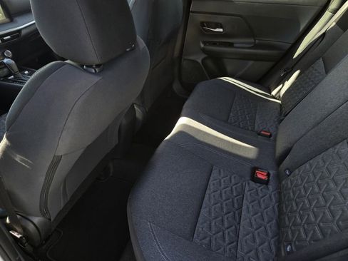 Certified 2025 Nissan Kicks SV image 11