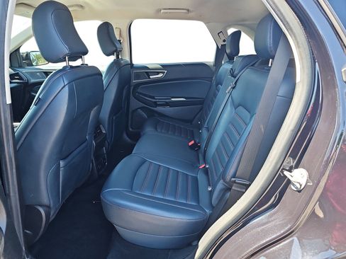 Used 2022 Ford Edge SEL w/ Sport Appearance Package AWD/4WD image 11