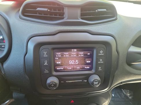 Used 2020 Jeep Renegade Sport w/ Sport Appearance Group FWD image 27