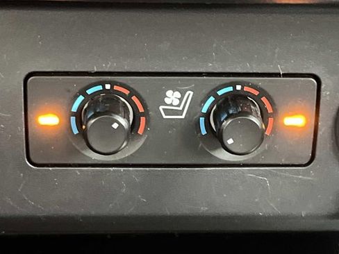 Used 2017 Toyota 4Runner Limited AWD/4WD image 40