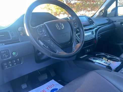 Used 2023 Honda Ridgeline Black Edition image 11
