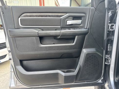 Used 2024 RAM 2500 Big Horn w/ Bed Utility Group image 18