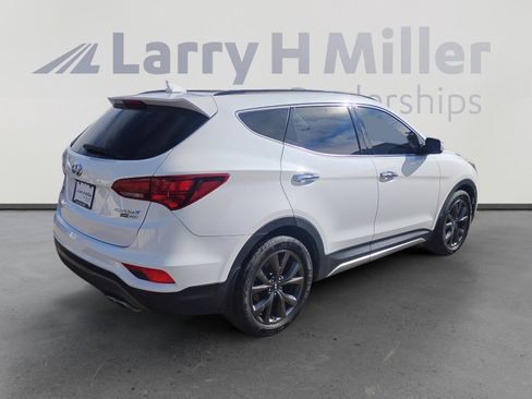 Used 2018 Hyundai Santa Fe Sport image 5