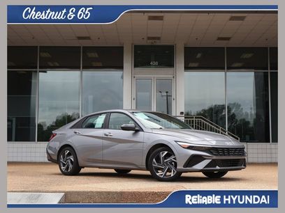 Certified 2025 Hyundai Elantra Sport w/ Cargo Package