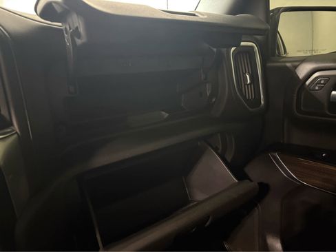 Used 2019 Chevrolet Silverado 1500 LT Trail Boss AWD/4WD image 23