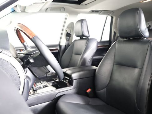 Used 2014 Lexus GX 460 image 7