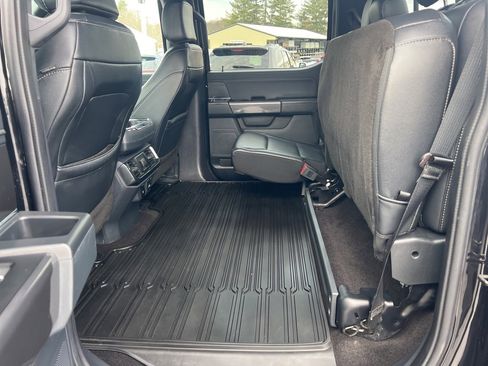 Used 2022 Ford F150 XLT w/ Equipment Group 302A High image 16