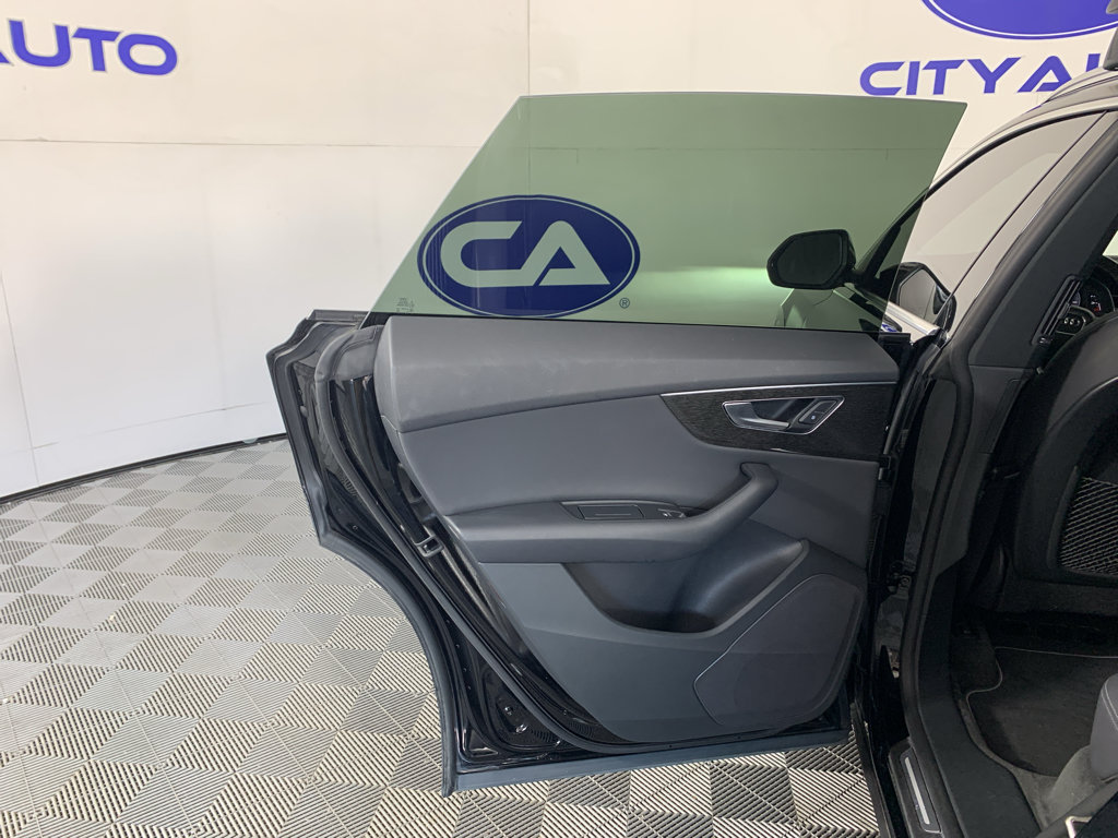 Used 2019 Audi Q8 Premium w/ Convenience Package AWD/4WD image 29