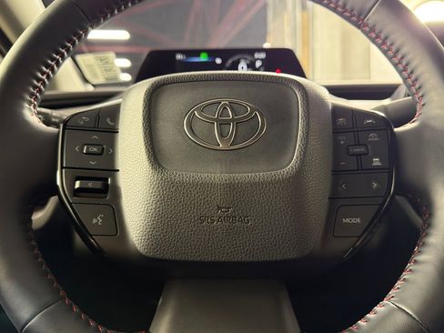 Used 2026 Toyota Prius Plug-In Hybrid image 22