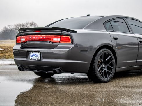 Used 2014 Dodge Charger R/T image 14