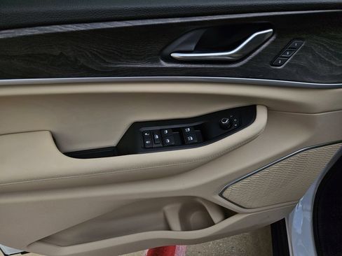 New 2026 Jeep Grand Cherokee L Limited RWD image 18