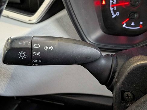 Used 2020 Toyota Corolla SE image 25