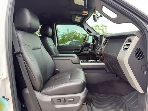 Used 2015 Ford F250 Lariat w/ Chrome Package AWD/4WD image 50
