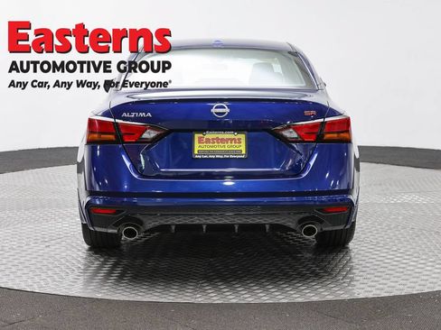 Used 2024 Nissan Altima 2.5 SR w/ SR Premium Package FWD image 6
