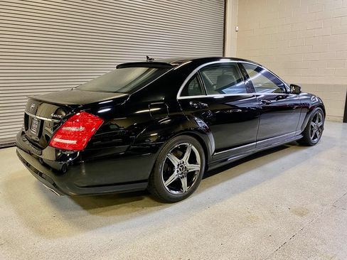 Used 2010 Mercedes-Benz S 550 4MATIC image 9