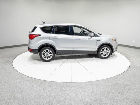 Used 2019 Ford Escape SE AWD/4WD image 28