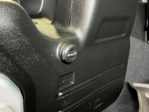 Used 2022 Jeep Wrangler Unlimited Sahara image 10