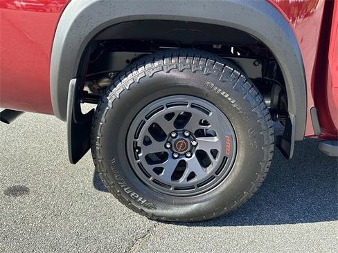 Certified 2025 Nissan Frontier PRO-4X w/ Pro Convenience Package image 18
