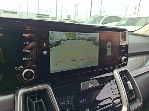 Used 2023 Kia Sorento S w/ Panoramic Sunroof Package image 28