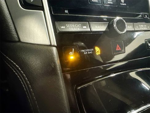 Used 2017 INFINITI Q60 w/ Premium Plus Package 2.0T image 24