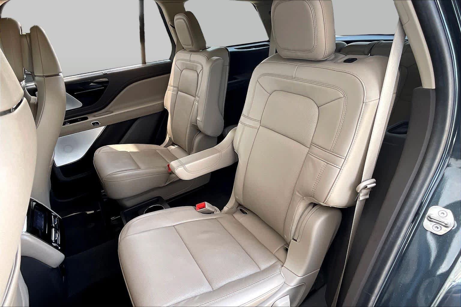 Used 2023 Lincoln Aviator Reserve w/ Equipment Group 201A AWD/4WD image 20