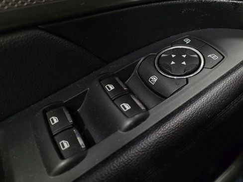 Used 2018 Ford Explorer XLT AWD/4WD image 27