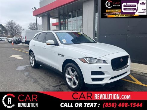 Used 2018 Jaguar F-PACE Premium image 1