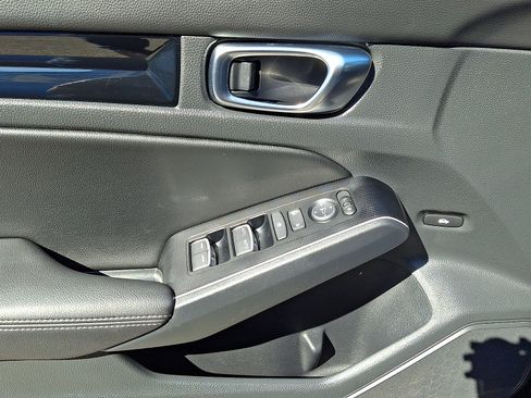 Used 2025 Honda Civic Sport Touring image 12