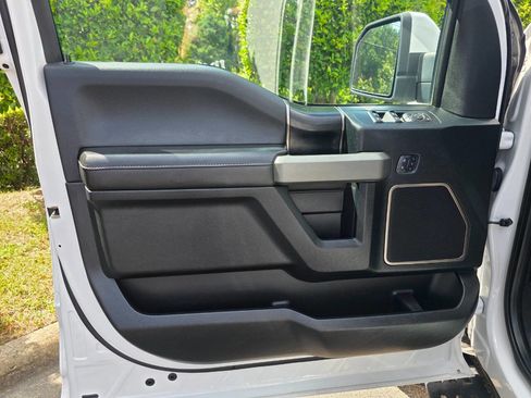 Used 2018 Ford F150 Raptor w/ Equipment Group 802A Luxury image 11