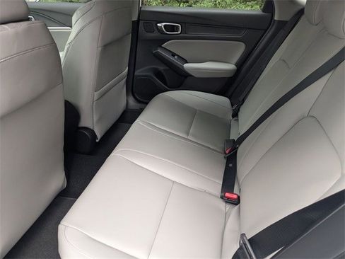 New 2025 Acura Integra Base image 10