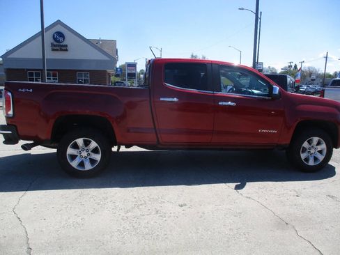 Used 2018 GMC Canyon SLE AWD/4WD image 8