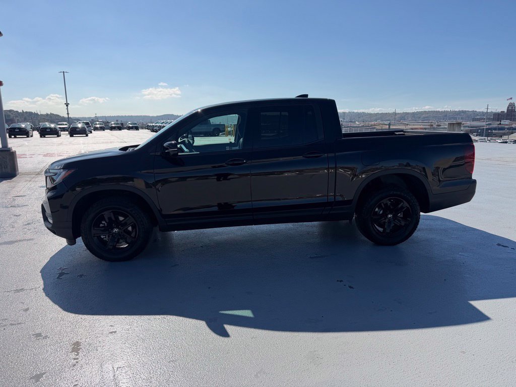 Certified 2023 Honda Ridgeline Black Edition image 10