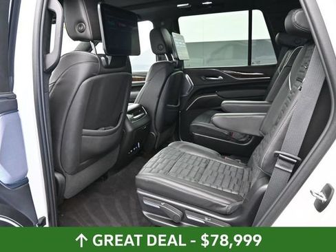 Used 2024 Cadillac Escalade Sport Platinum w/ LPO, Floor Liner Package AWD/4WD image 18