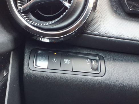 Used 2025 Chevrolet Equinox LT FWD image 28