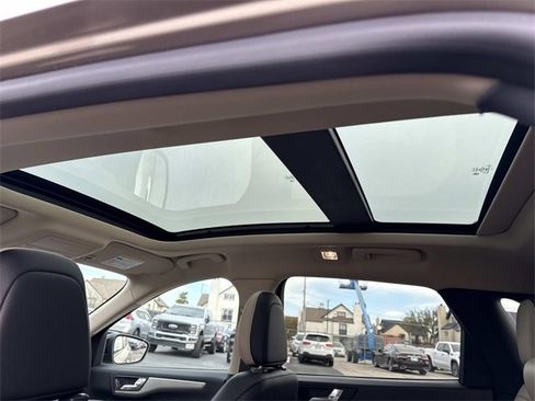 Used 2020 Ford Escape SE Sport image 20