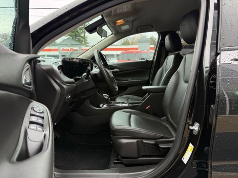 Used 2024 Buick Encore GX Sport Touring image 39