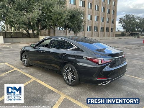 Used 2022 Lexus ES 350 w/ Premium Package image 4