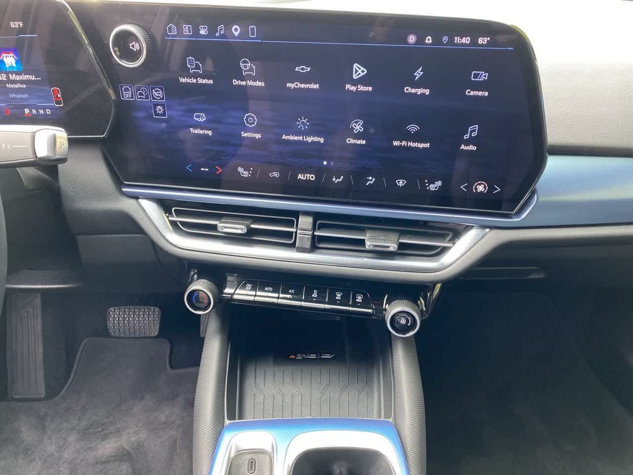 Used 2026 Chevrolet Equinox EV LT FWD image 23