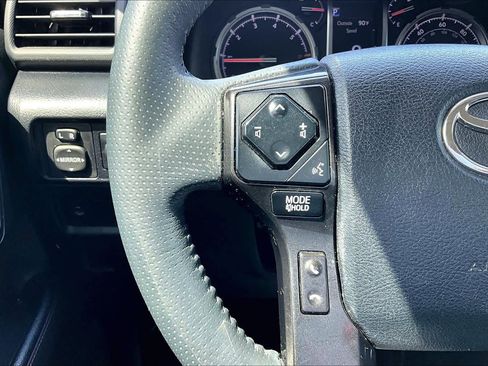 Used 2021 Toyota 4Runner TRD Off-Road Premium AWD/4WD image 22