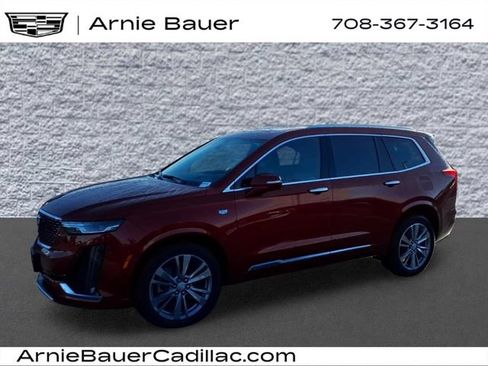 Used 2024 Cadillac XT6 Premium Luxury w/ Technology Package AWD/4WD image 11