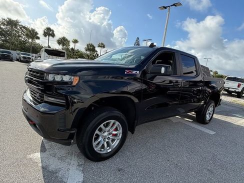 Used 2020 Chevrolet Silverado 1500 LT Trail Boss w/ Safety Package AWD/4WD image 3